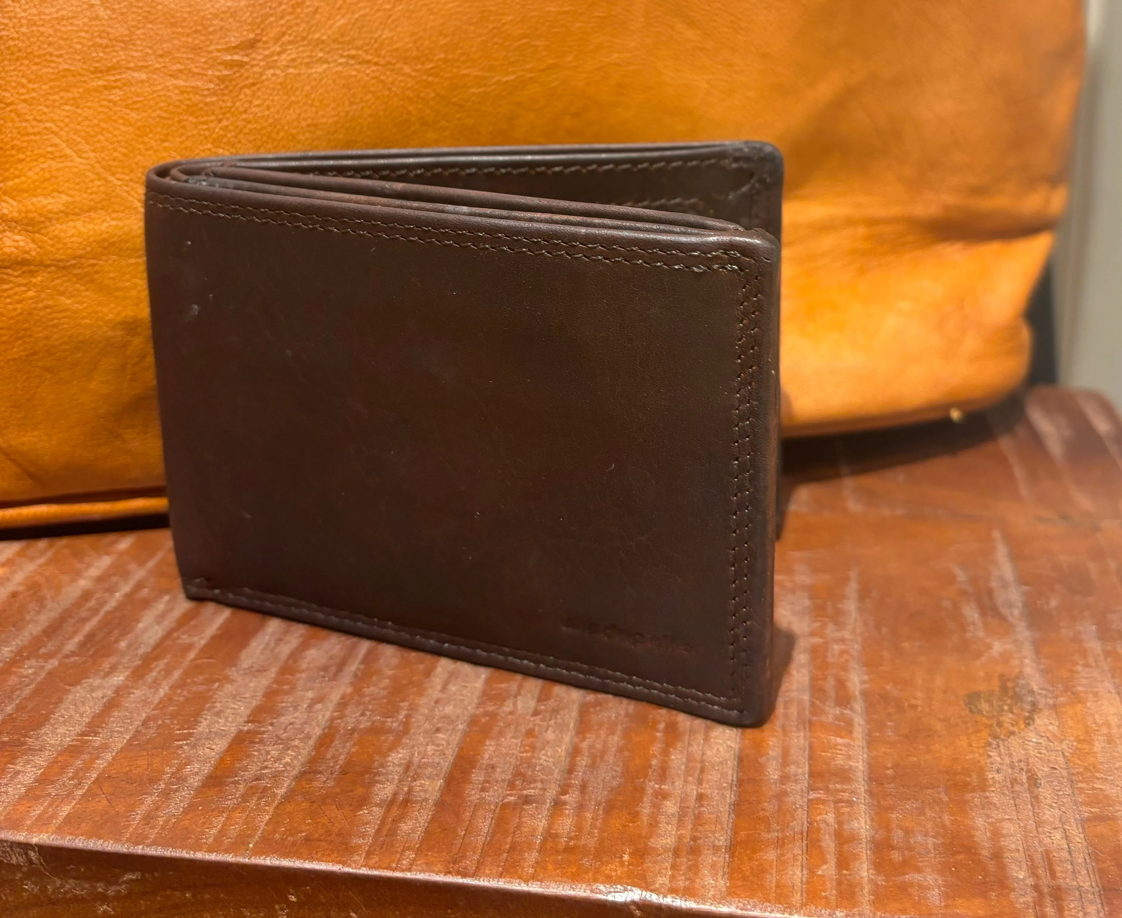 Bay Plain Leather Wallet #MW15