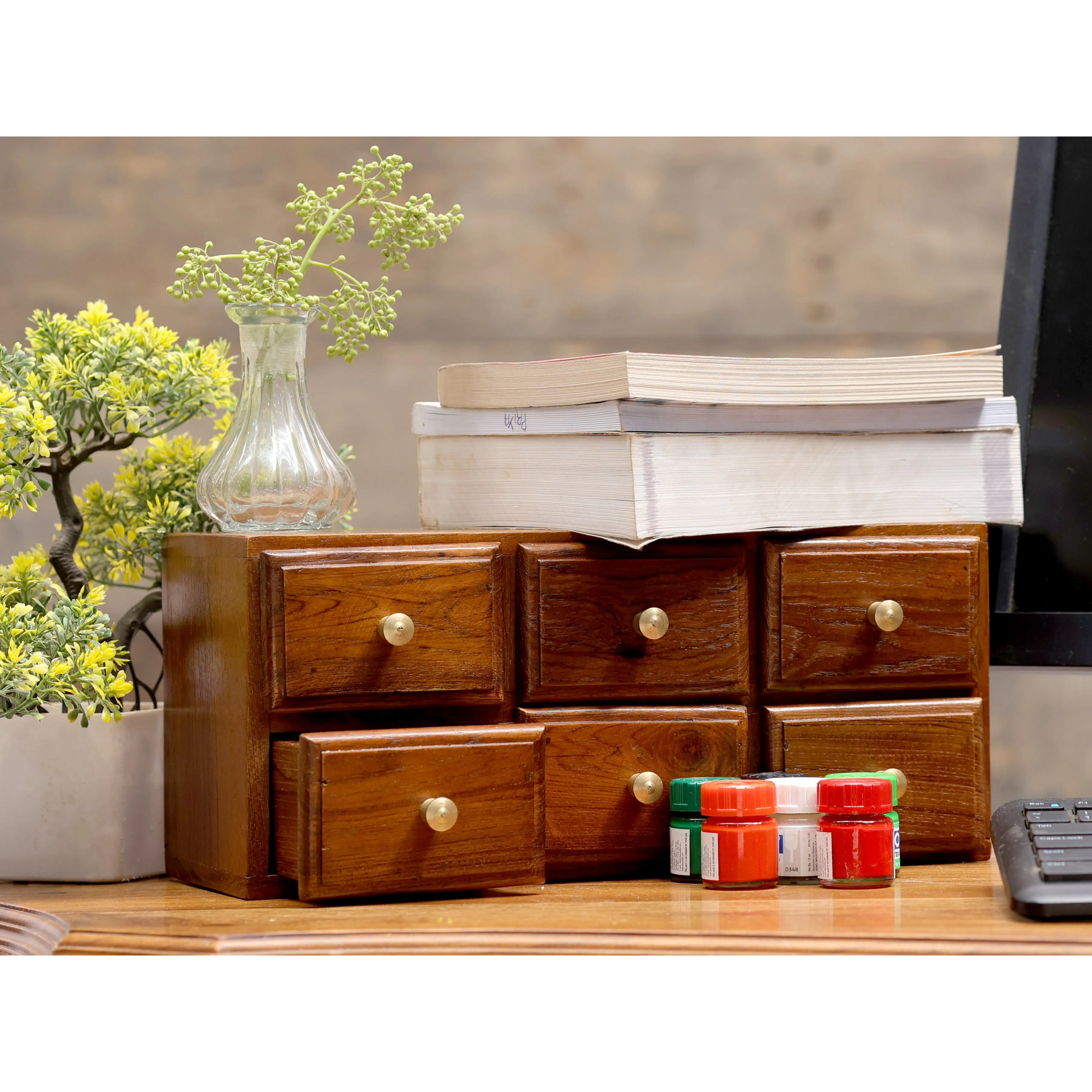 Charming Six Drawer Piece