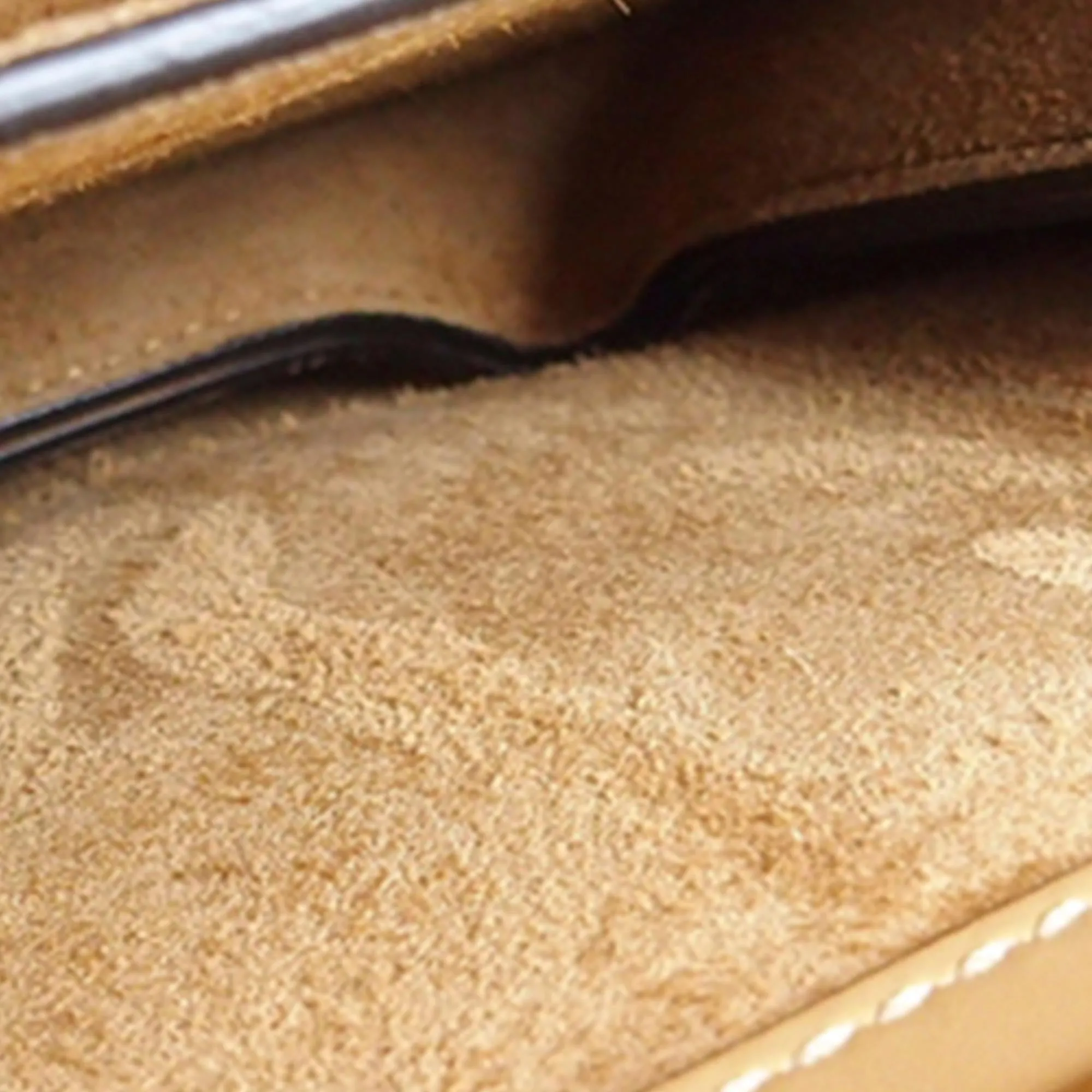 Fendi Touch Crossbody Bag (SHG-PsZ7d3)