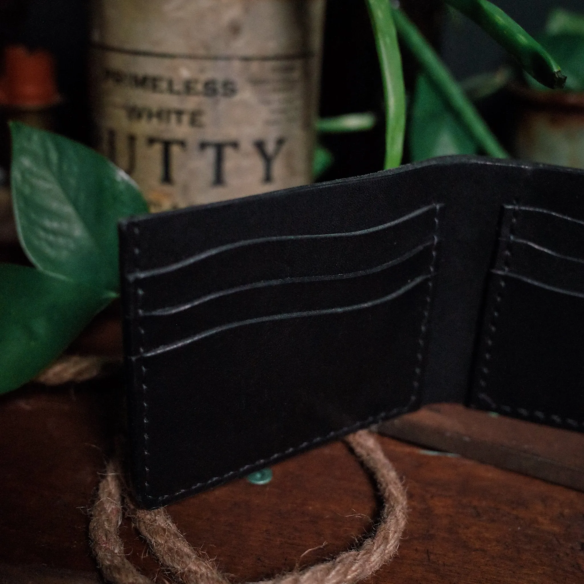 Ludger Leather Bifold Wallet – Black Edition