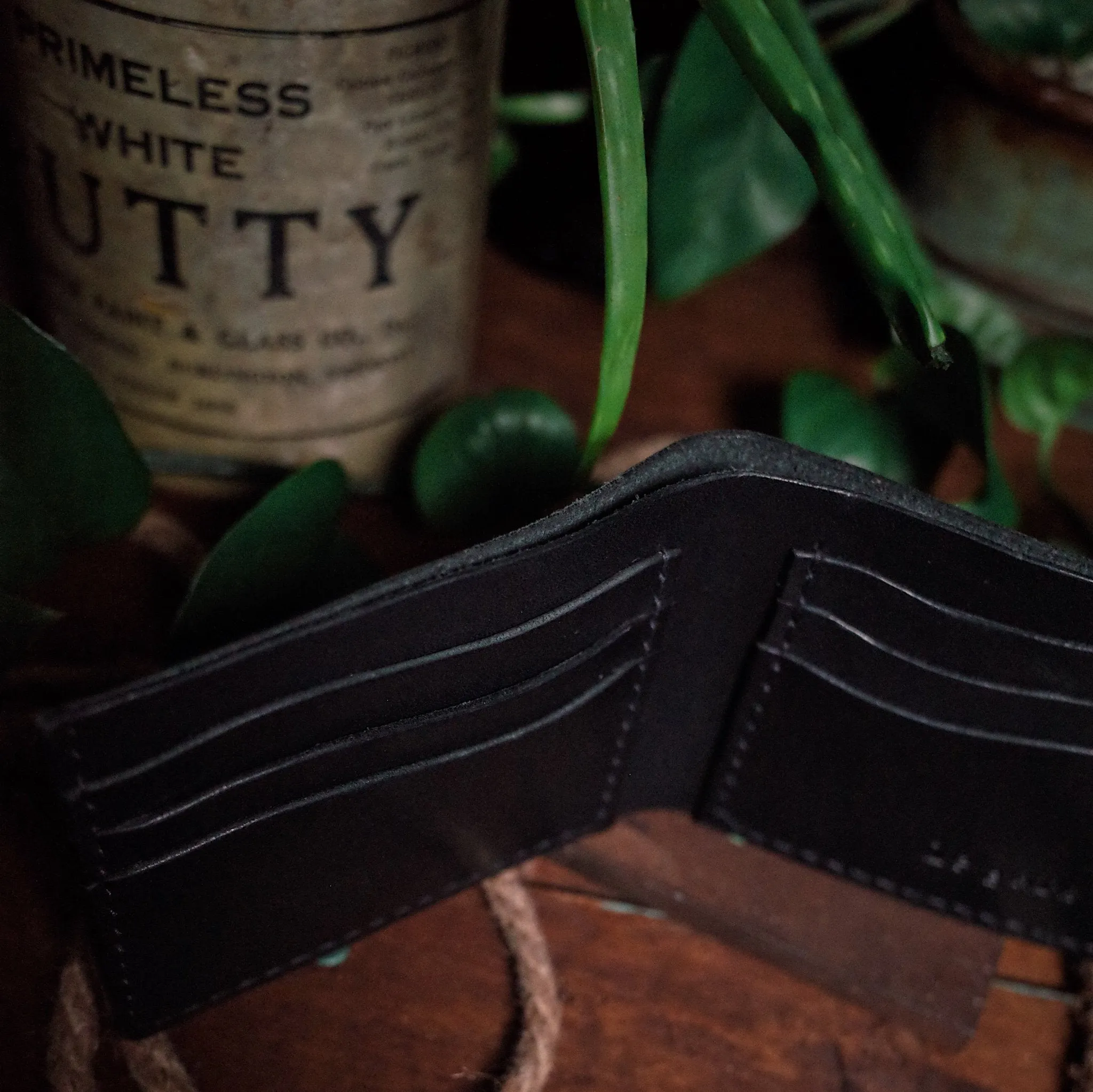 Ludger Leather Bifold Wallet – Black Edition