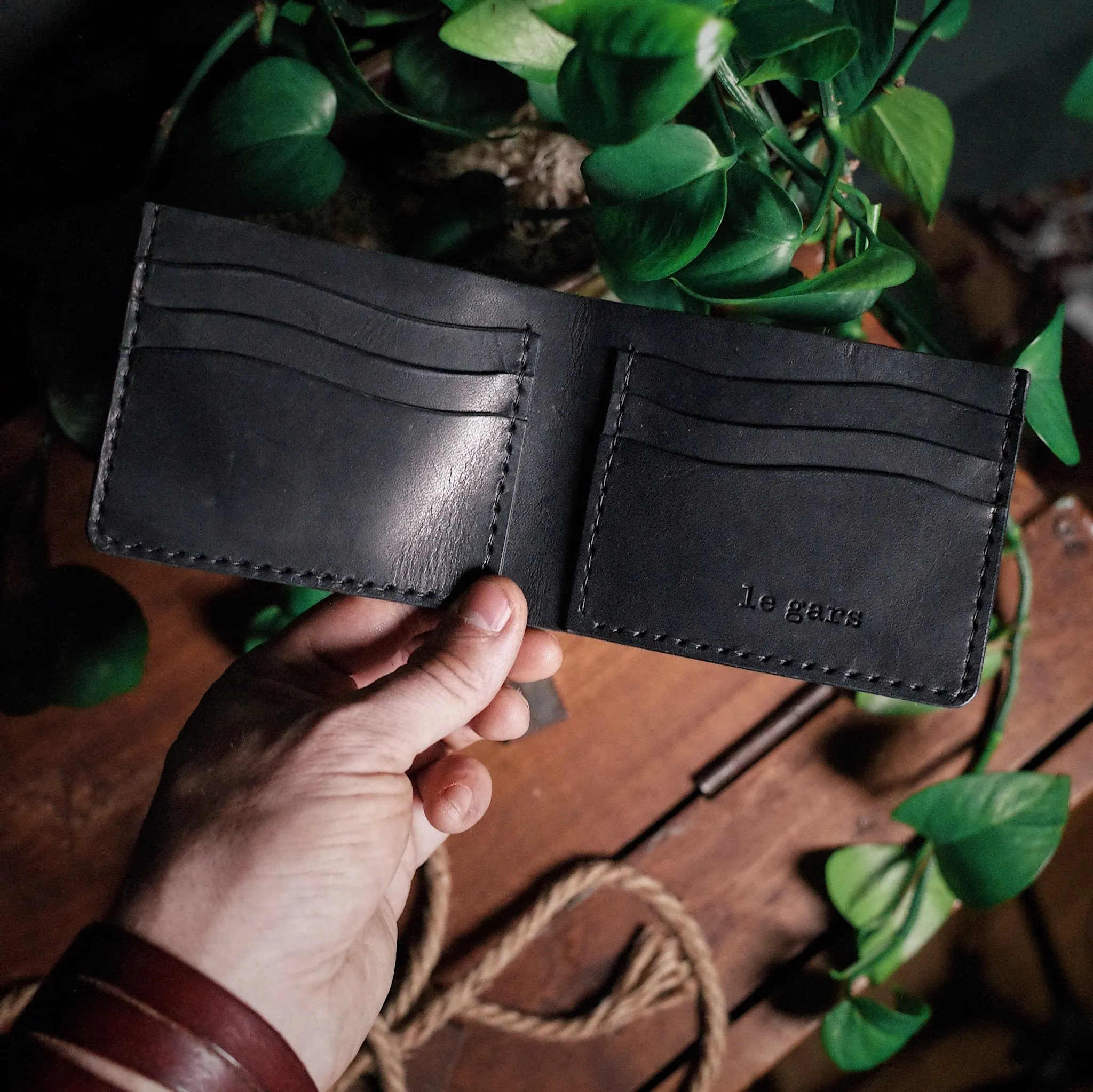 Ludger Leather Bifold Wallet – Black Edition