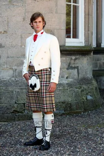 Men's 8 Yard Traditional Kilt - 13oz Mediumweight Wool - Made to Order