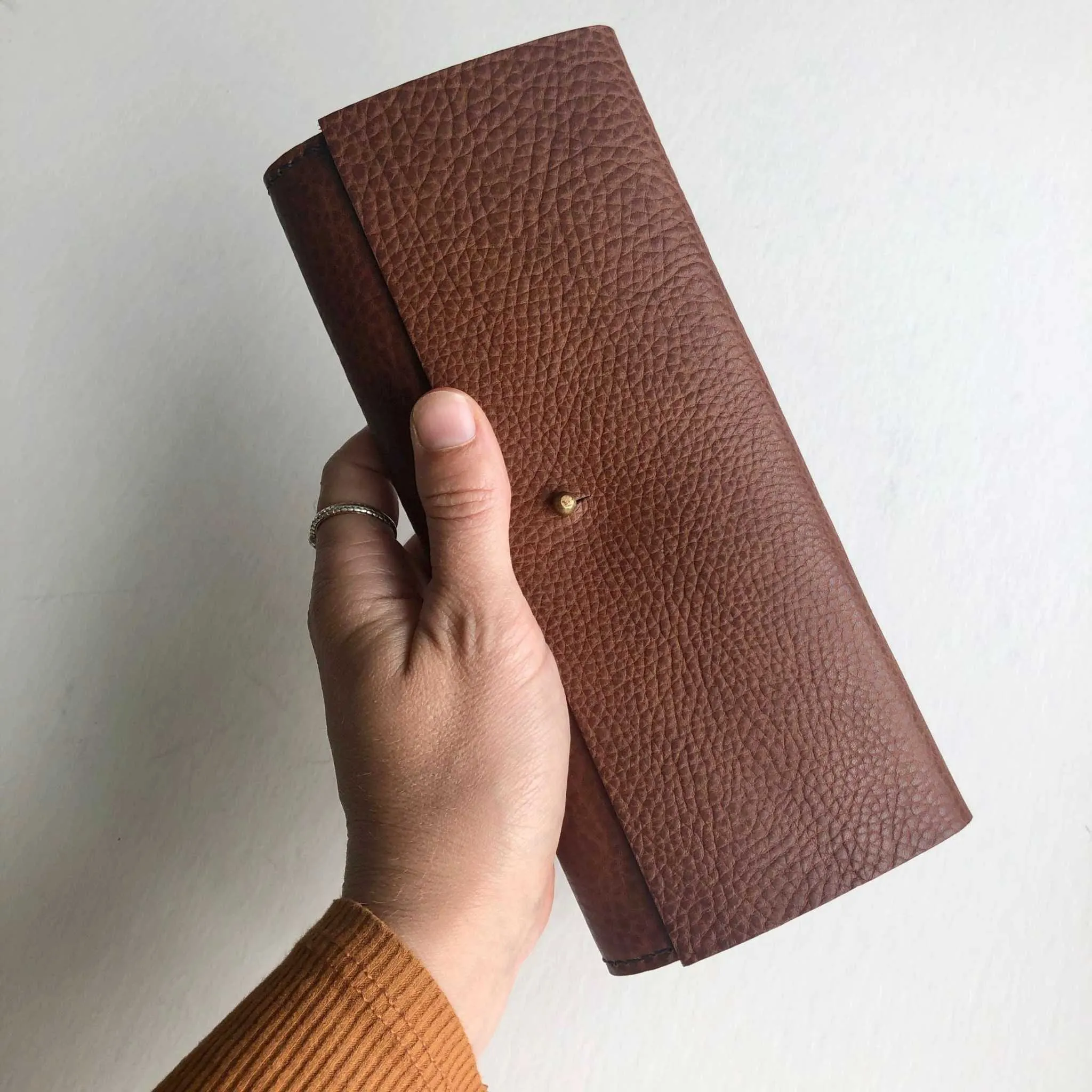 Nomad Maxi Leather Folding Wallet Purse in Black or Tan