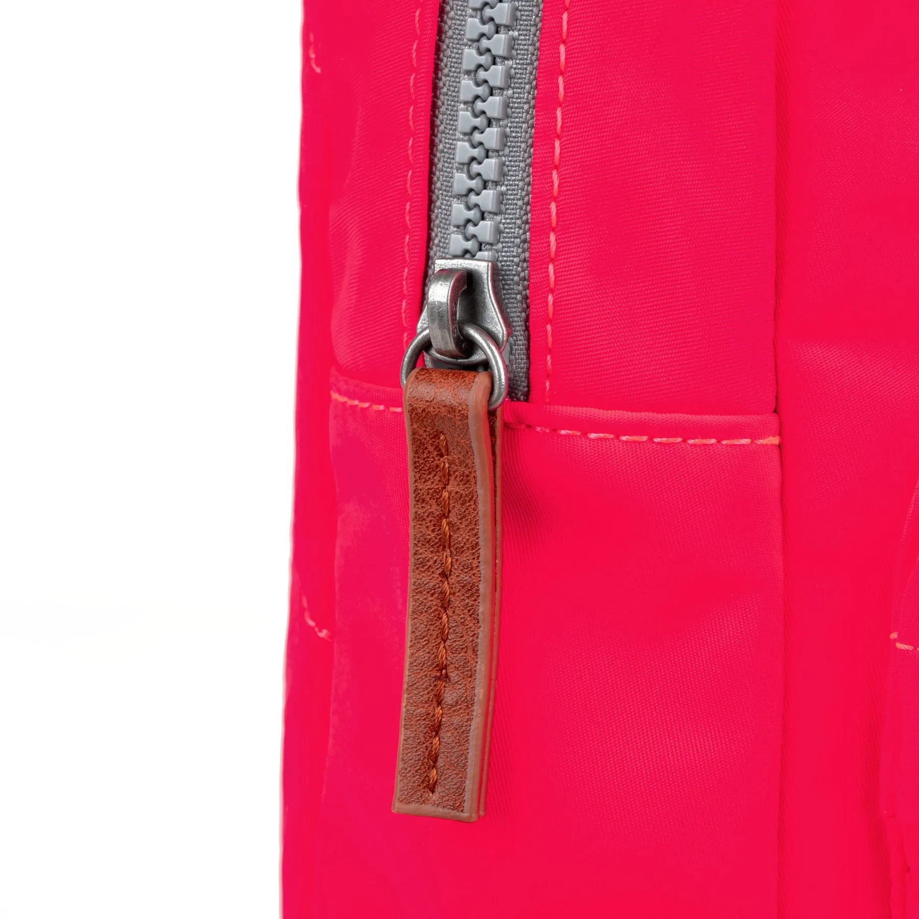 ROKA Willesden B Large Recycled Nylon Bag - Raspberry