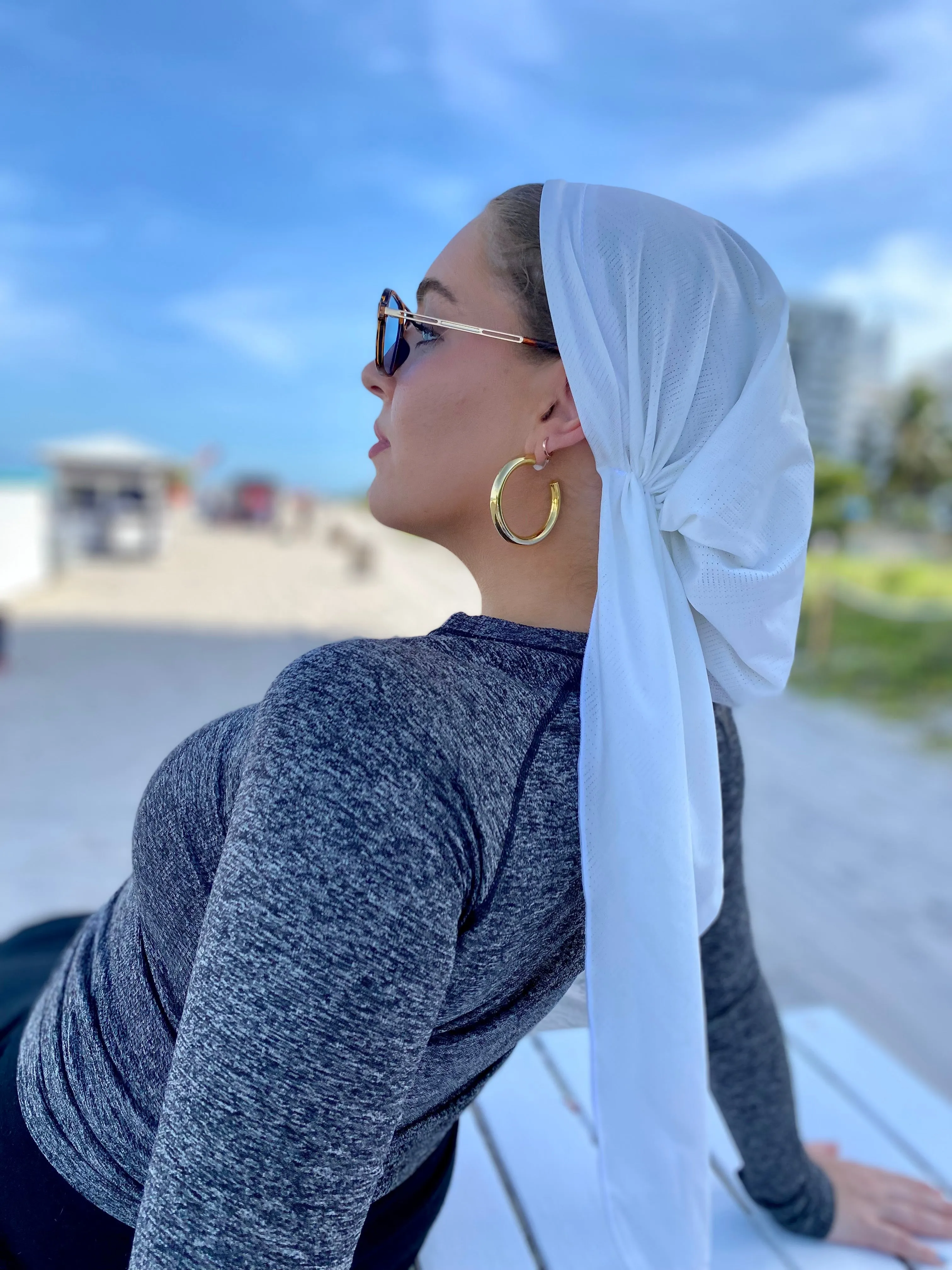 SB Dri Fit Pretied Scarf White (with Velvet Grip)
