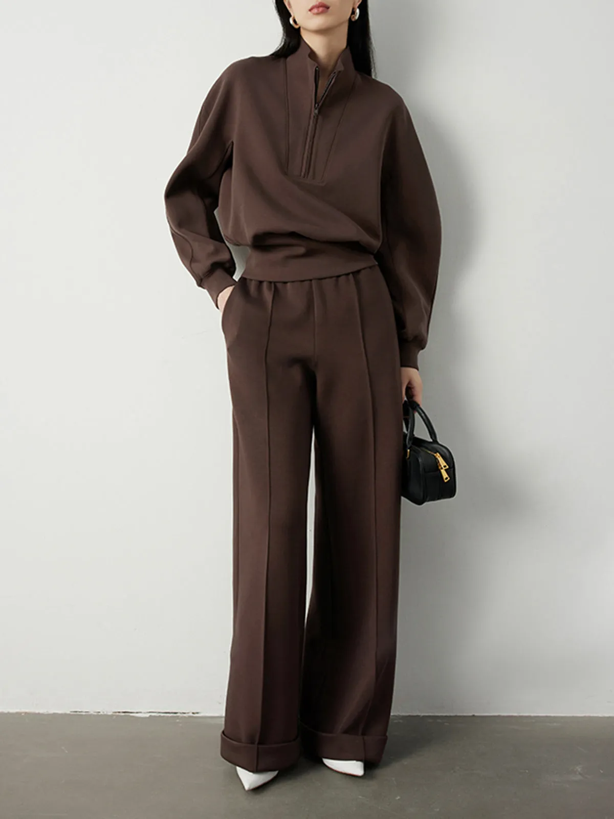 Solid Charming Pleated Sweatpants