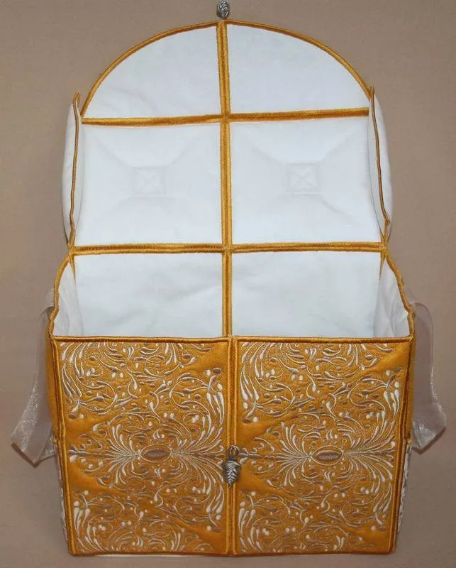 Tres Chic Tote Bag